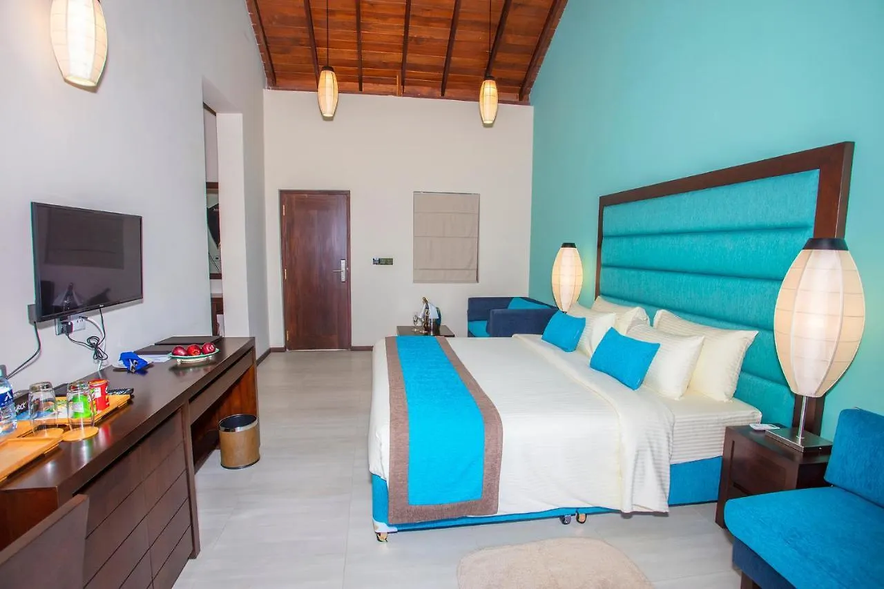 Amora Lagoon Hotel Katunayaka